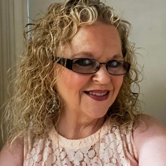 Meet your Posher, Maggie - Picture 1 of 1